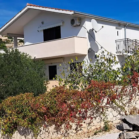 Barba Apartment Sevid