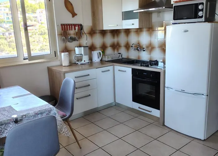 Barba Apartment *